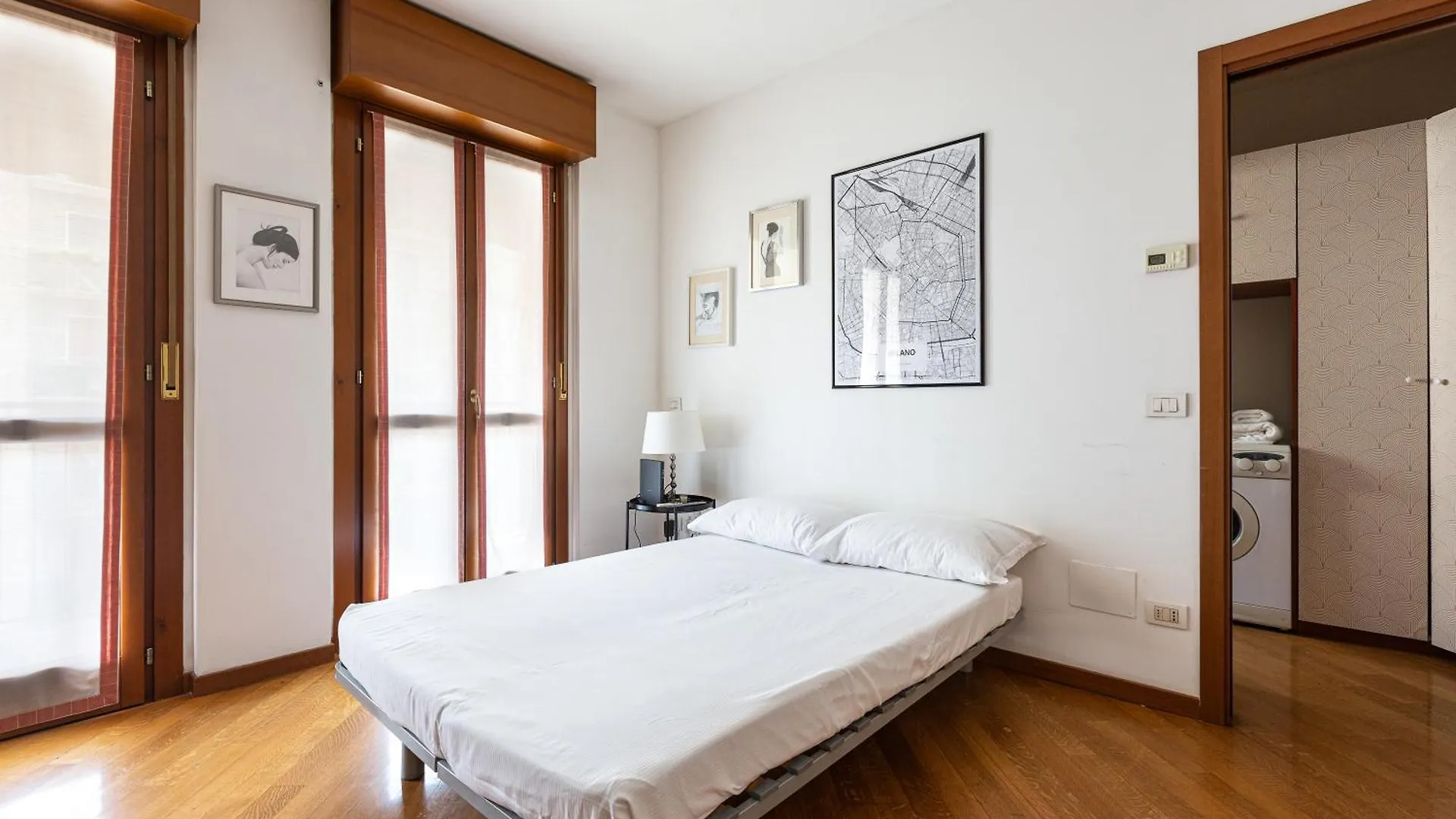 Apartment Cosy Studio With Balcony & Private Garage Milan